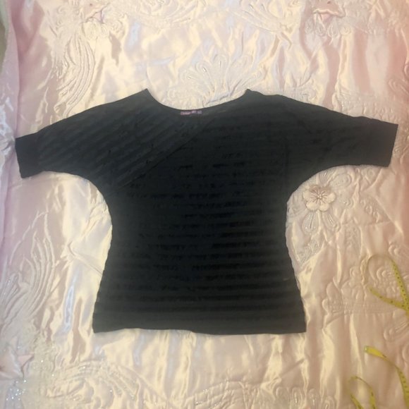 Bat wing sleeves velvet  top - Picture 5 of 7